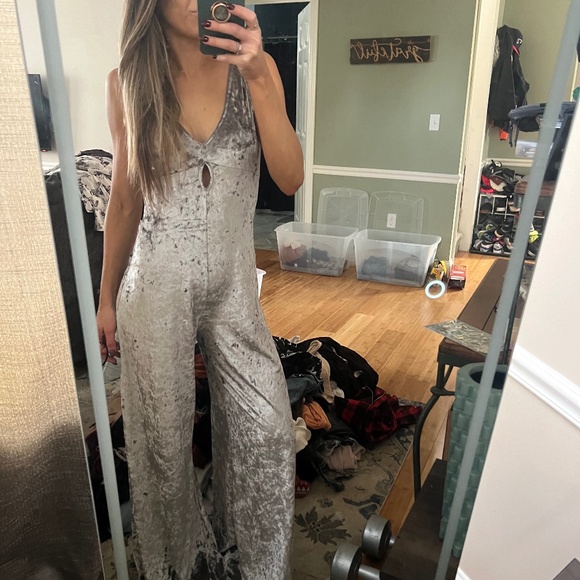 Velour romper - Picture 1 of 4